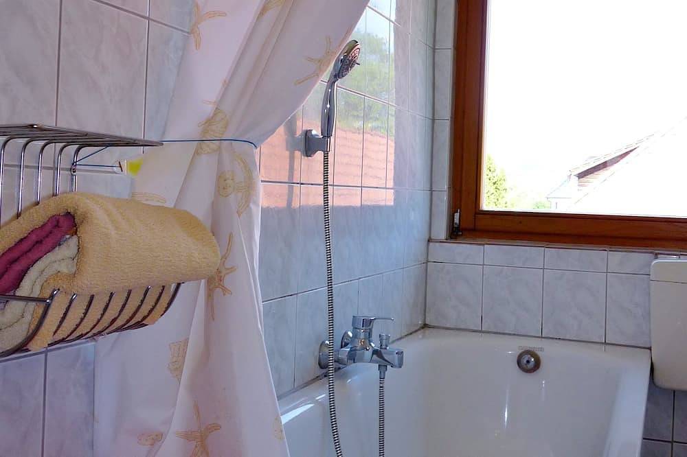 Ganze Wohnung, Sonnenhof Zella-Mehlis - Wohnung für 3-5 Personen mit 2 Schlafzimmern u. Küche in Zella-Mehlis, Rennsteig