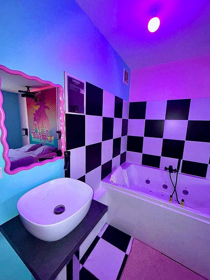 Gîte pour 4 personnes, avec jacuzzi et balcon à Liévin - 3