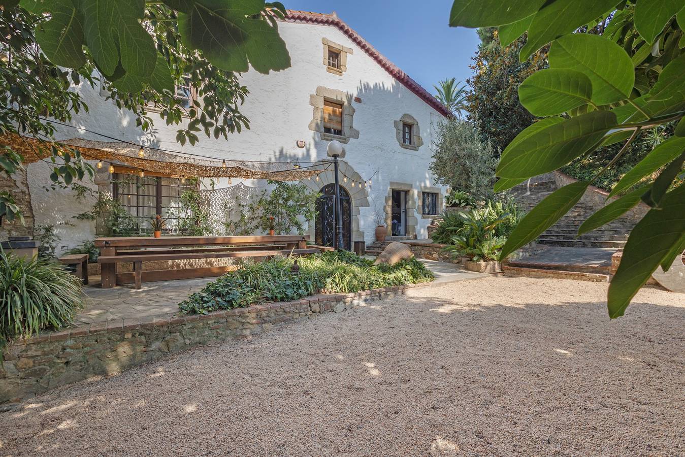 Villa 'Juli' con vistas a la montaña, Wi-Fi y aire acondicionado in Pineda de Mar, Costa del Maresme
