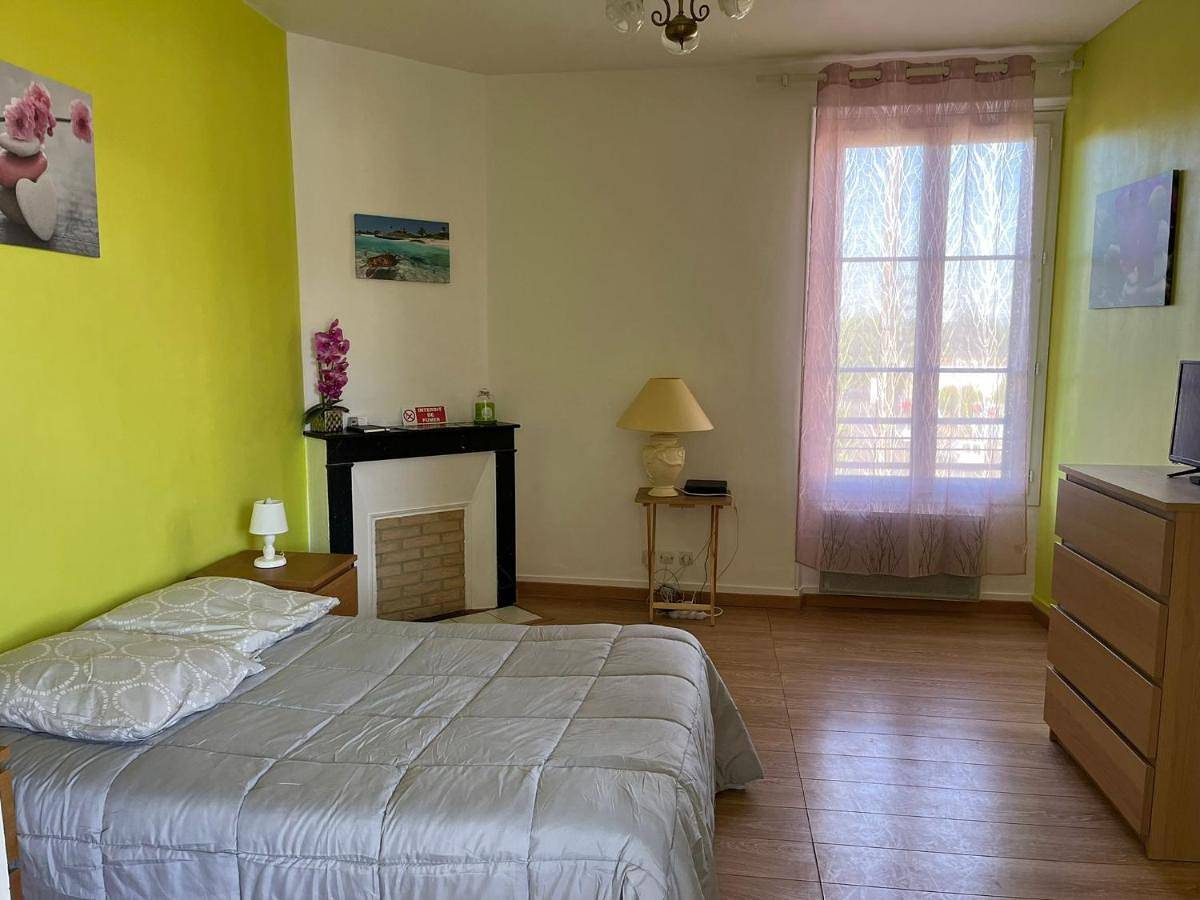 Appartement entier, One-Bedroom Apartment in Gisors, Région de Les Andelys