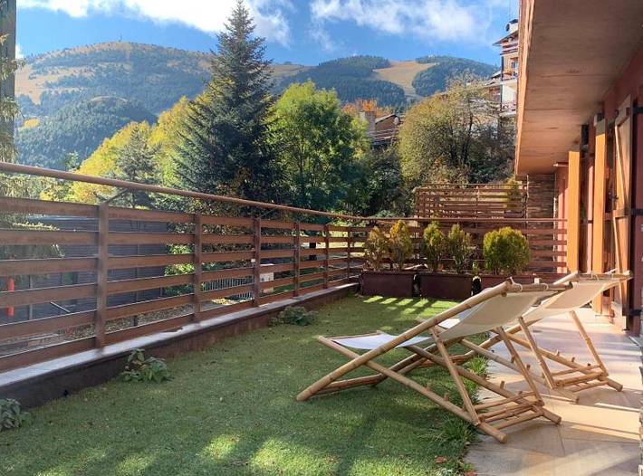 Apartamento para 6 personas, con Terraza además de Jardín y Vistas en Alp