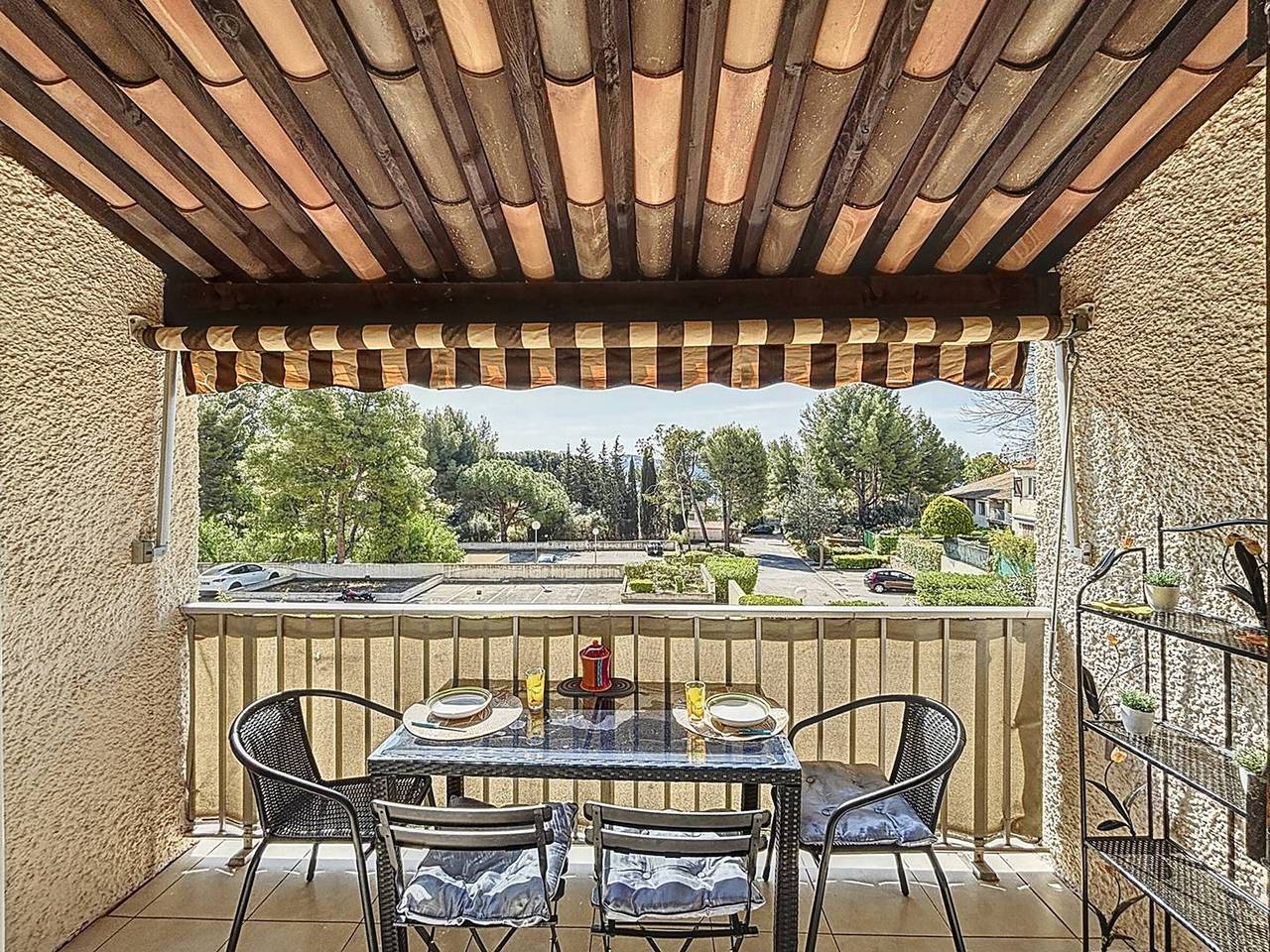 Gehele studio, Lovely studio with terrace and parking near the beach in Les Lecques, Saint-Cyr-sur-Mer
