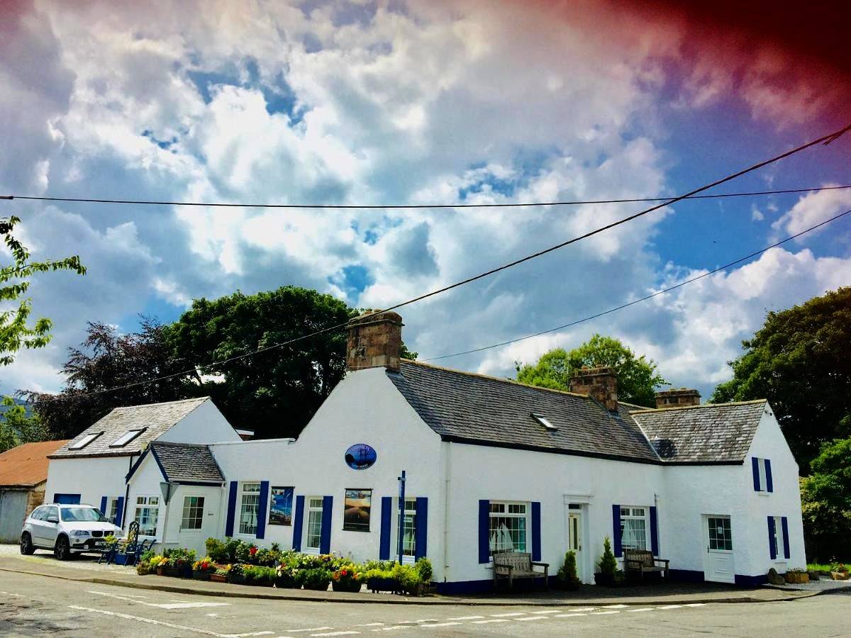 Single Room with Private External Bathroom in Ullapool, Highlands