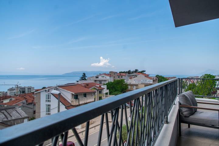 Ferienwohnung für 4 Personen, mit Balkon/Terrasse in Makarska