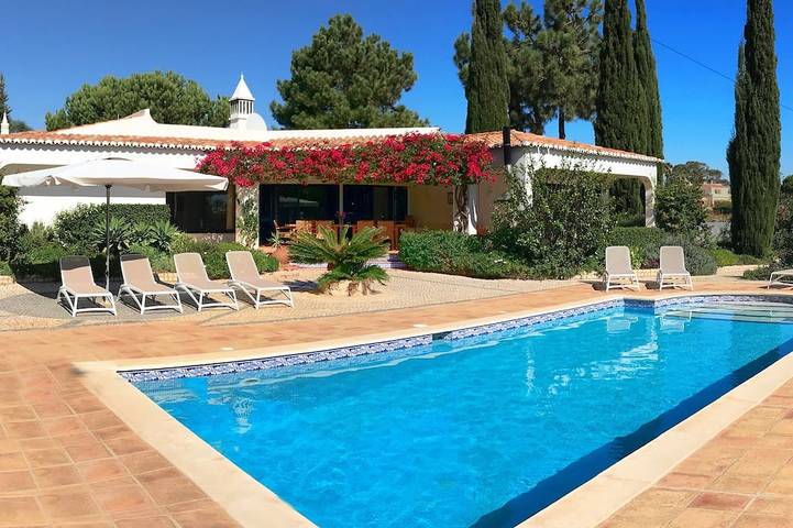 Villa für 10 Personen, mit Garten - 1