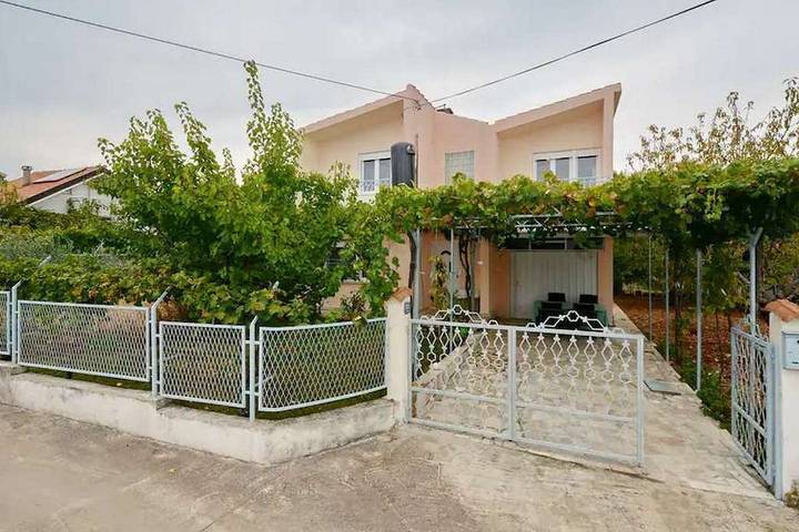 Smještaj za odmor za 6 osoba, s Balkon/terasa u Kaštela
