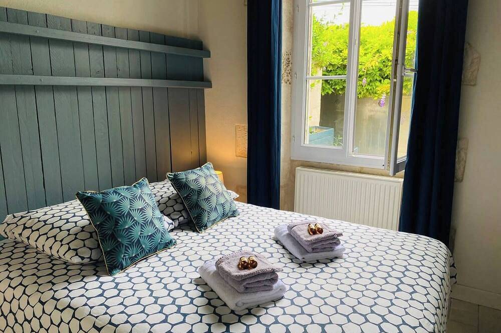 La Madeleine, proche gare, in La Rochelle, La Rochelle region