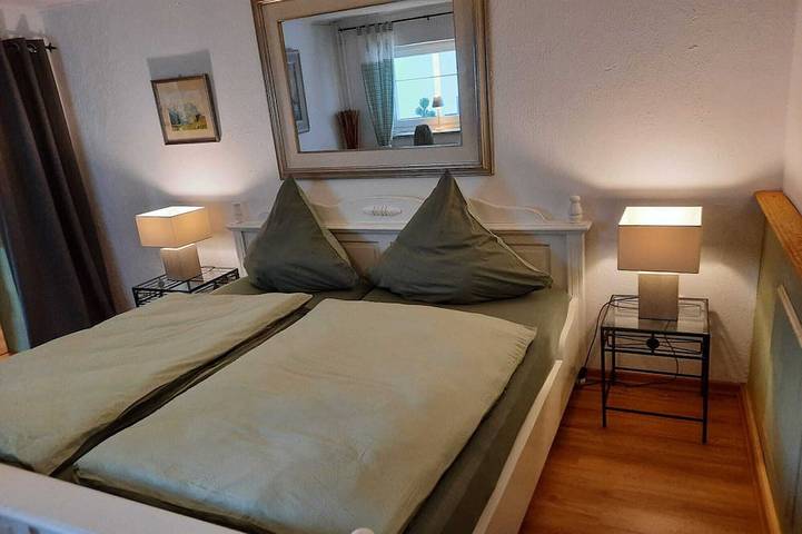 Ganze Wohnung, Ferienwohnung Wiesensee im historischen Bauernhaus. Urlaub mit Hund! in Pottum, Westerburg & Umgebung