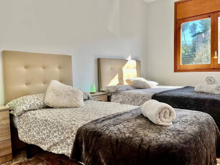 Gîte pour 8 personnes, avec balcon et vue à Sant Esteve Sesrovires - 4