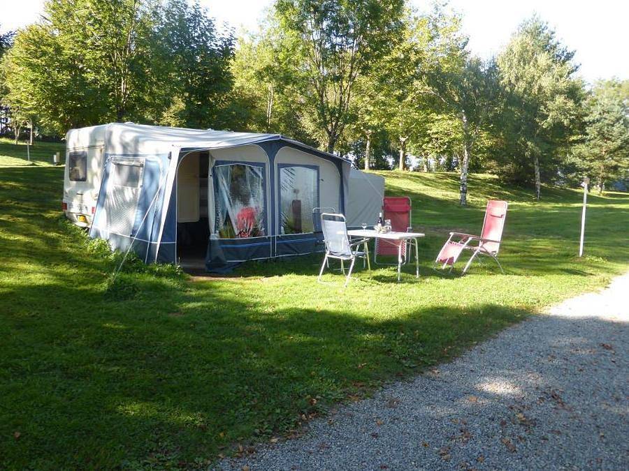 Camping Le Plo - Caravane 3 personnes - Caravane (lits faits à l'arrivée, sans supplément) in Le Bez, Région de Castres