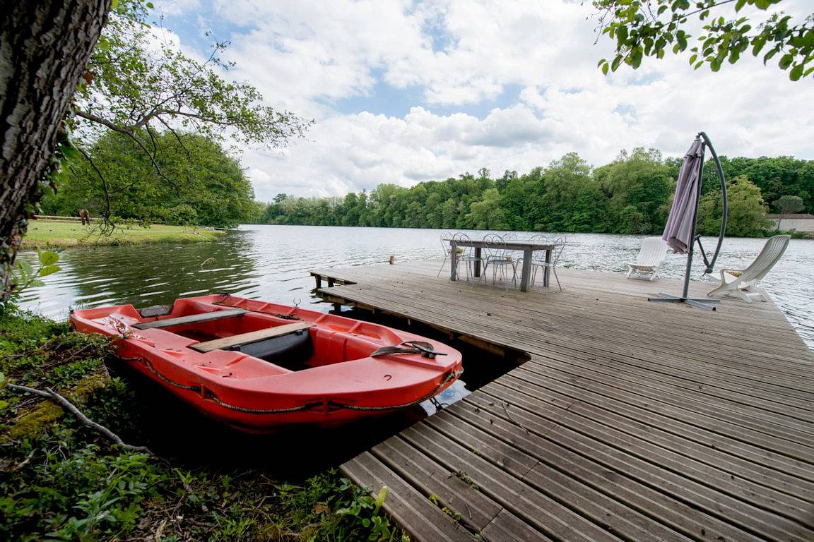 Maison idéale pour la pêche in Saint-Étienne-de-Fougères, Quercy