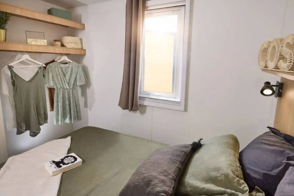Mobil home avec terrasse pour 4 personnes, 2 chambres in Le Pradet, Côte méditerranéenne (France)