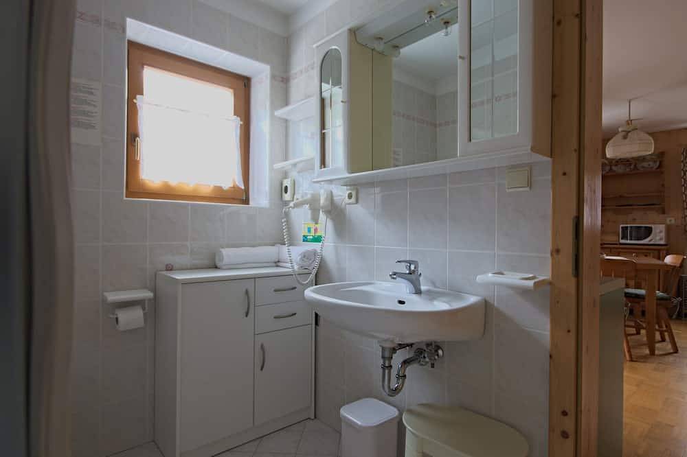 Entire apartment, Standard one-bedroom apartments in Sexten, Sexten Dolomites