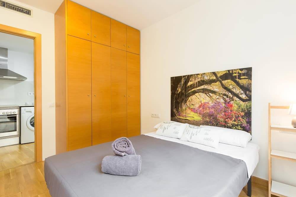 Ganze Wohnung, 25km From Barcelona next to the beach and train station.matarolux14 in Mataró, Costa del Maresme