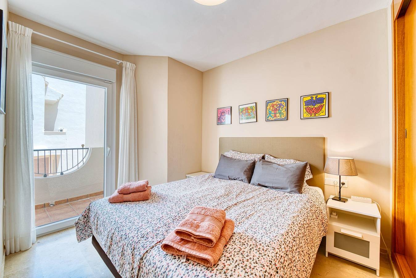 3027 Exclusive Family Retreat Near Marbella Beach in Las Chapas, Marbella