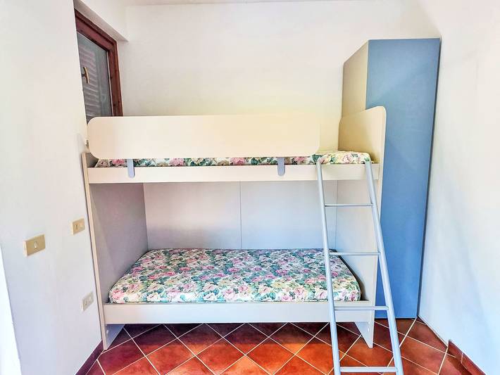 Appartamento intero, Bilo Letto Matrim, Etagenbett im Schlafzimmer in La Pila, Campo nell'Elba