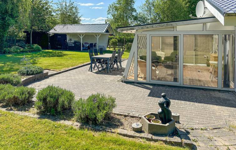Ferienhaus für 8 Personen mit Terrasse in Louns, Farsø