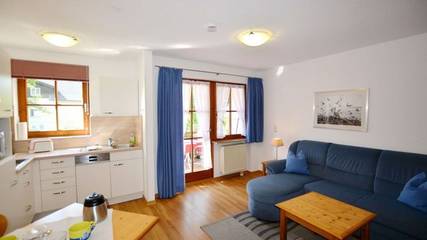 Ferienwohnung für 3 Personen in Chieming, Bayerische Alpen, Bild 2