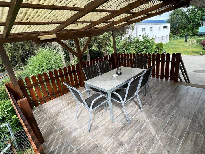 Chalet in der Nähe des Sees 3 Minuten zu Fuß entfernt in Chevroux (Waadt), Lake Neuchâtel
