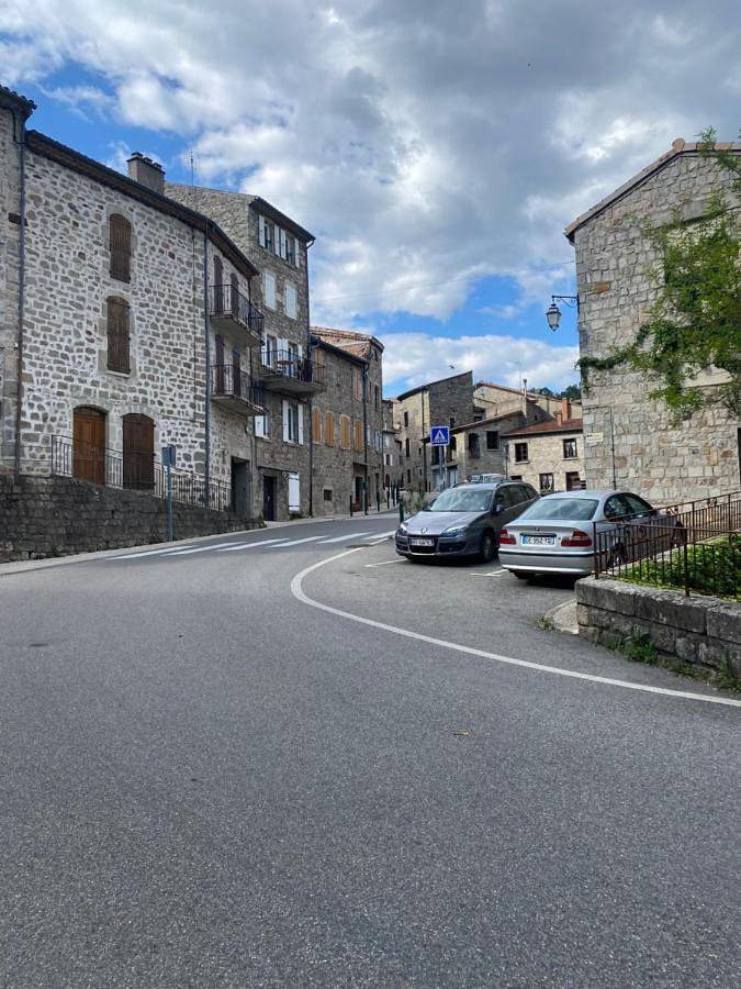 Gîte pour 4 personnes, avec vue dans Largentière - 4