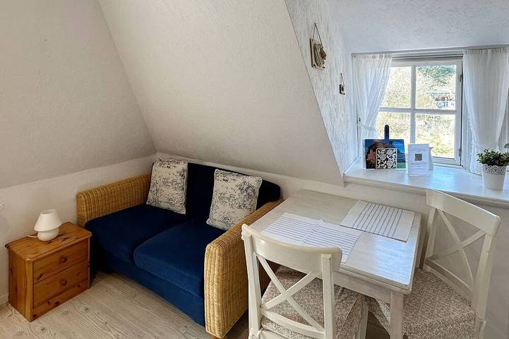 Ferienwohnung für 2 Personen, mit Terrasse und Garten in Süddorf