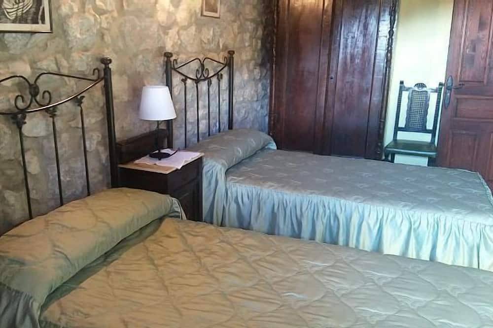 San Julián Haus für 6 Personen
Wir haben auch ein suple und eine Wiege zur Verfügung. in Peñamellera Baja, Sierra del Cuera