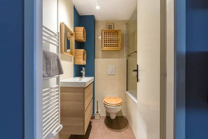 Ganze Wohnung, G2-Apartment-Apartment-Ensuite mit Dusche-Strassenblick in Straßburg, Region Straßburg