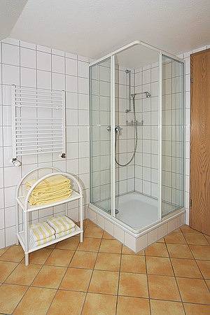 Heyken Burggaststätte - Doppelzimmer in Werdum, Nordseeküste