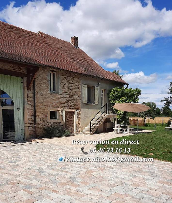 Location de vacances pour 5 personnes, avec vue et jardin, animaux acceptés à Longecourt-en-Plaine