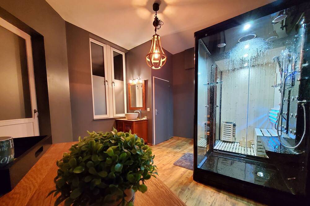 Suite spa privatif dans un manoir in Saint-Amand-les-Eaux, Région de Valenciennes