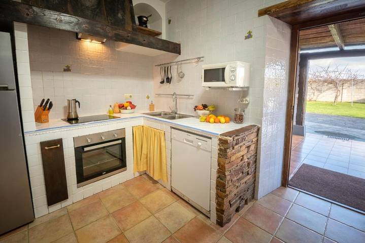 Casa rural para 8 personas, con Balcón y Terraza además de Jardín y Vistas en Cudillero - 4