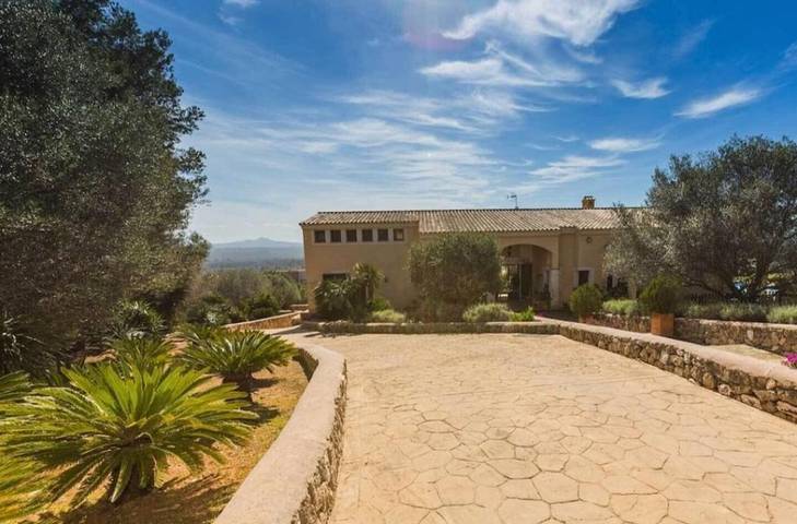 Ferienhaus für 8 Personen, mit Terrasse und Garten sowie Pool und Ausblick in Palma - 3