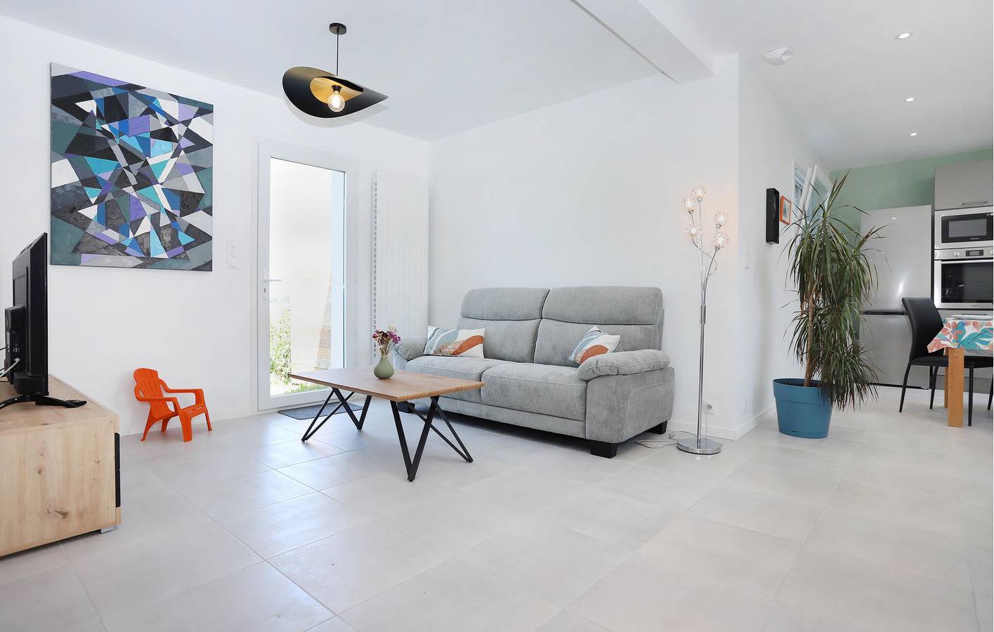 Appartement confortable avec jardin, parking et WiFi près du centre ville in Saint-Méloir-des-Ondes, Baie du Mont-Saint-Michel