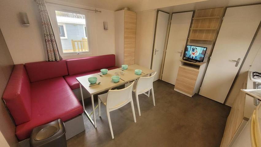 Location de vacances pour 2 personnes, avec jardin ainsi que piscine et vue, animaux acceptés à Bagnac-sur-Célé - 3