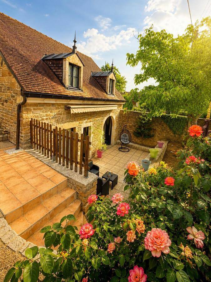 Location de vacances pour 5 personnes, avec Terrasse et Jardin à Couchey