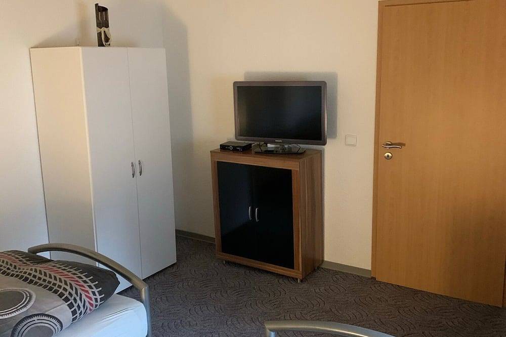 Ganze Wohnung, Unsere Wohnung befindet sich in einer Anliegerstraße neben dem Prosperpark . in Bottrop, Ruhrgebiet