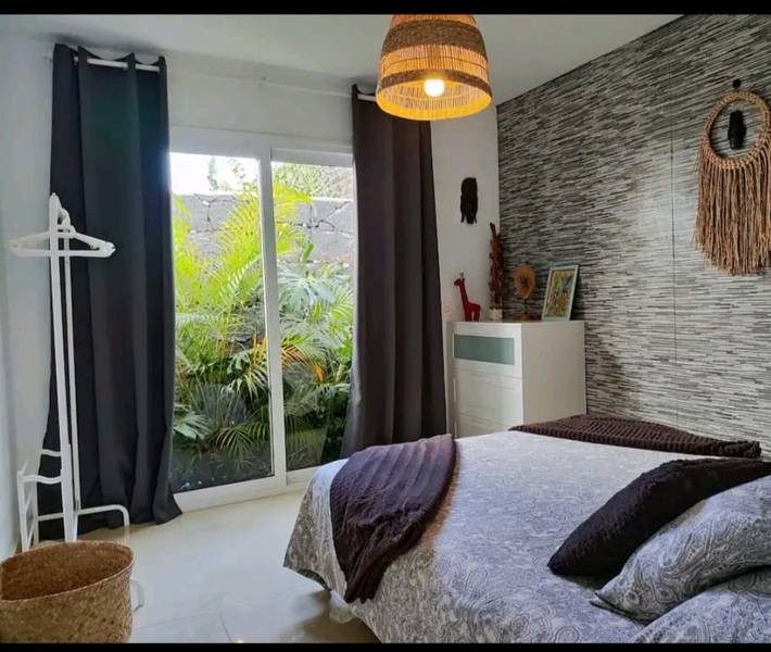Vacation Home 'Love For Lanzarote Holidays House' with Shared Pool, Wi-Fi and Air Conditioning in Playa Blanca, Yaiza
