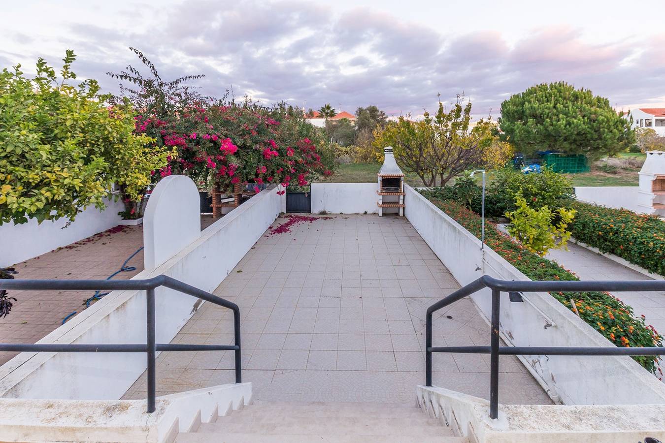 3 Schlafzimmer Villa mit Terrasse in Praia da Manta Rota by Algarvemanta (2V3) in Manta Rota, Parque Natural da Ria Formosa