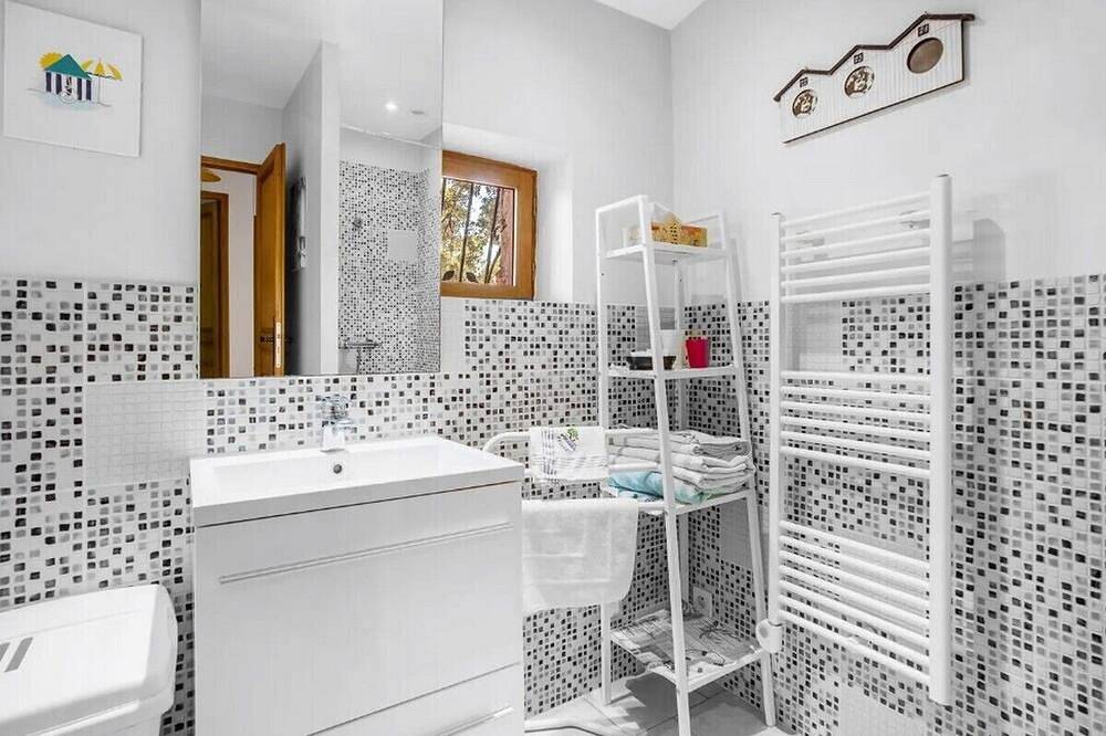 Bastidon Domaine L'helion 4 Personnes_piscine 12mx6m au sel in Taradeau, Draguignan Region