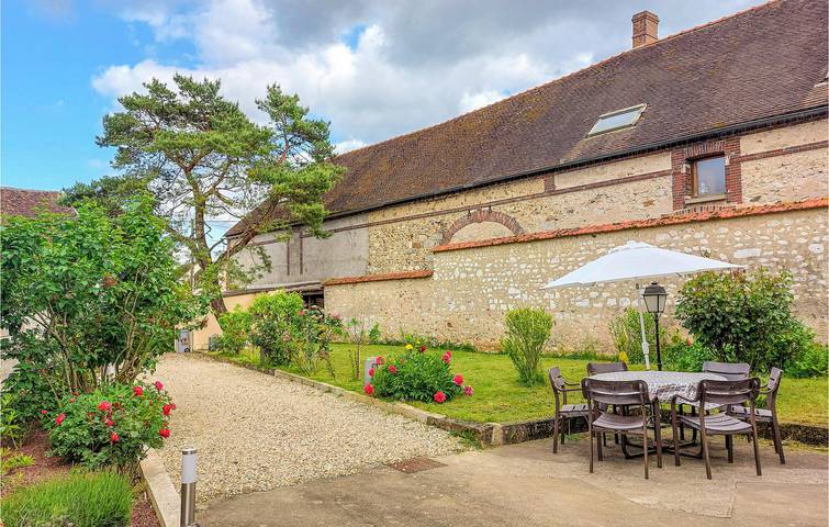 Location de vacances pour 8 personnes, avec Terrasse à Paron (Yonne)