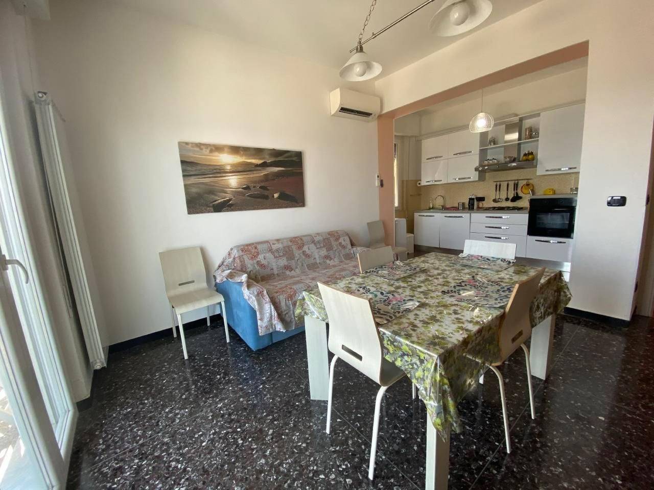 Ganze Wohnung, Wohnung mit Meerblick in Albissola Marina, Riviera di Ponente