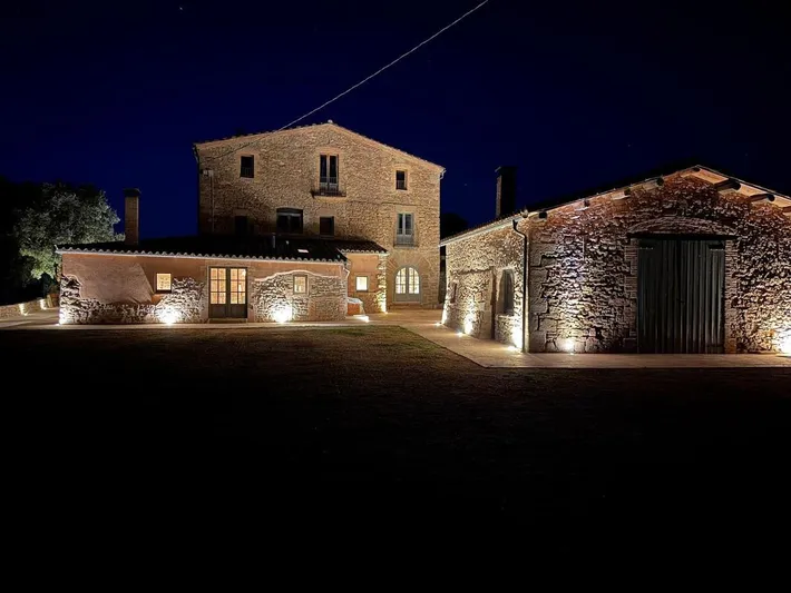 Casa de vacaciones para 8 personas, con vistas y jardín además de terraza y piscina, Se admiten mascotas - 1