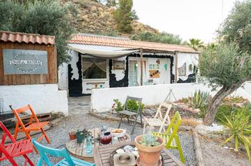 Gîte pour 9 personnes, avec jardin et terrasse, animaux acceptés à Alcolea