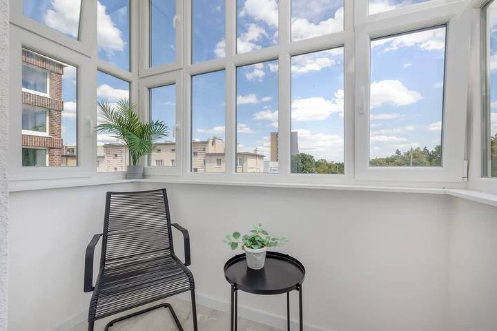 Appartement entier, Comfortable Apartment | Glazed Balcony, Workspace in Szczecin, Baltic Sea Pomerania