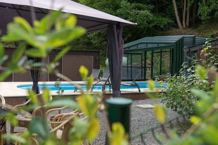 Hôtel pour 6 personnes, avec piscine et jardin, animaux acceptés dans Celles (Houyet) - 2