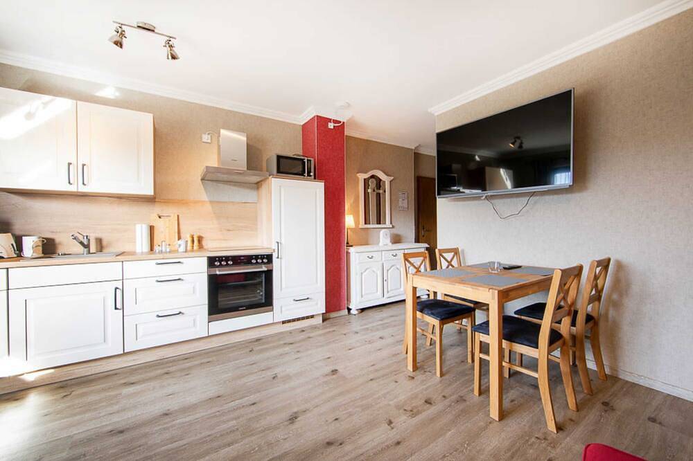 Ganze Wohnung, Appartment Landhaus - Landgasthaus Zum Kreuzberg in Schönbach, Vulkaneifel