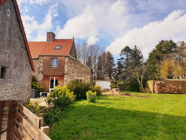 Gîte pour 4 personnes, avec terrasse et jardin