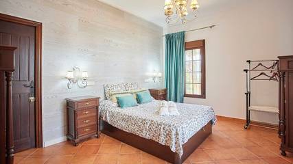 Casa Rural para 12 Personas en Ubrique, Parque natural de Los Alcornocales, Foto 4