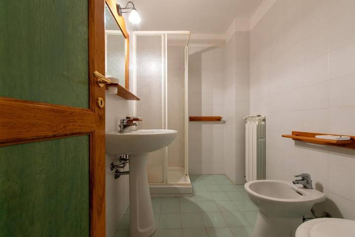 Location de vacances pour 4 personnes, avec jardin ainsi que sauna et jacuzzi à San Giovanni in Fiore - 4