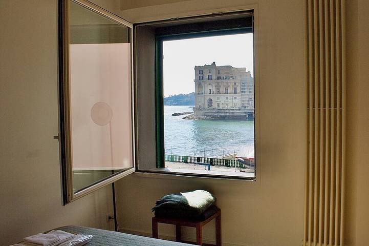 Ganze Wohnung, Loft mit Strand in Posillipo in Spiaggia Largo Sermoneta, Neapel